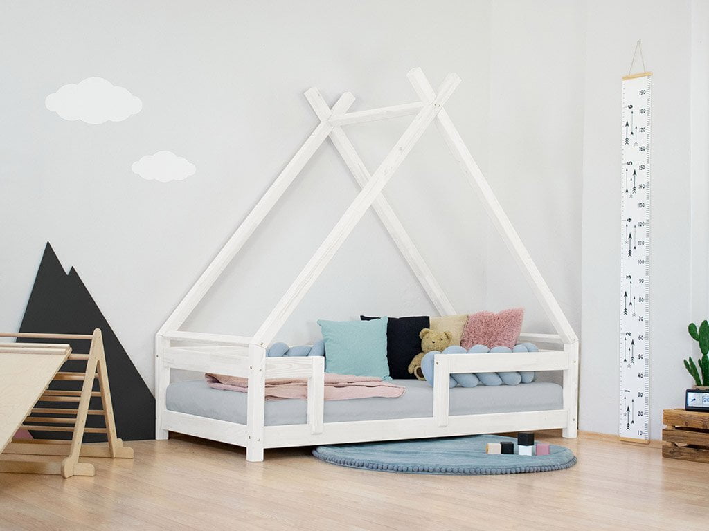 Cama infantil en forma de Tipi TAHUKA con barandilla de seguridad